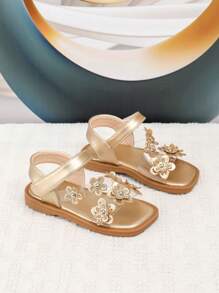 Sandalias doradas de verano para niña princesa