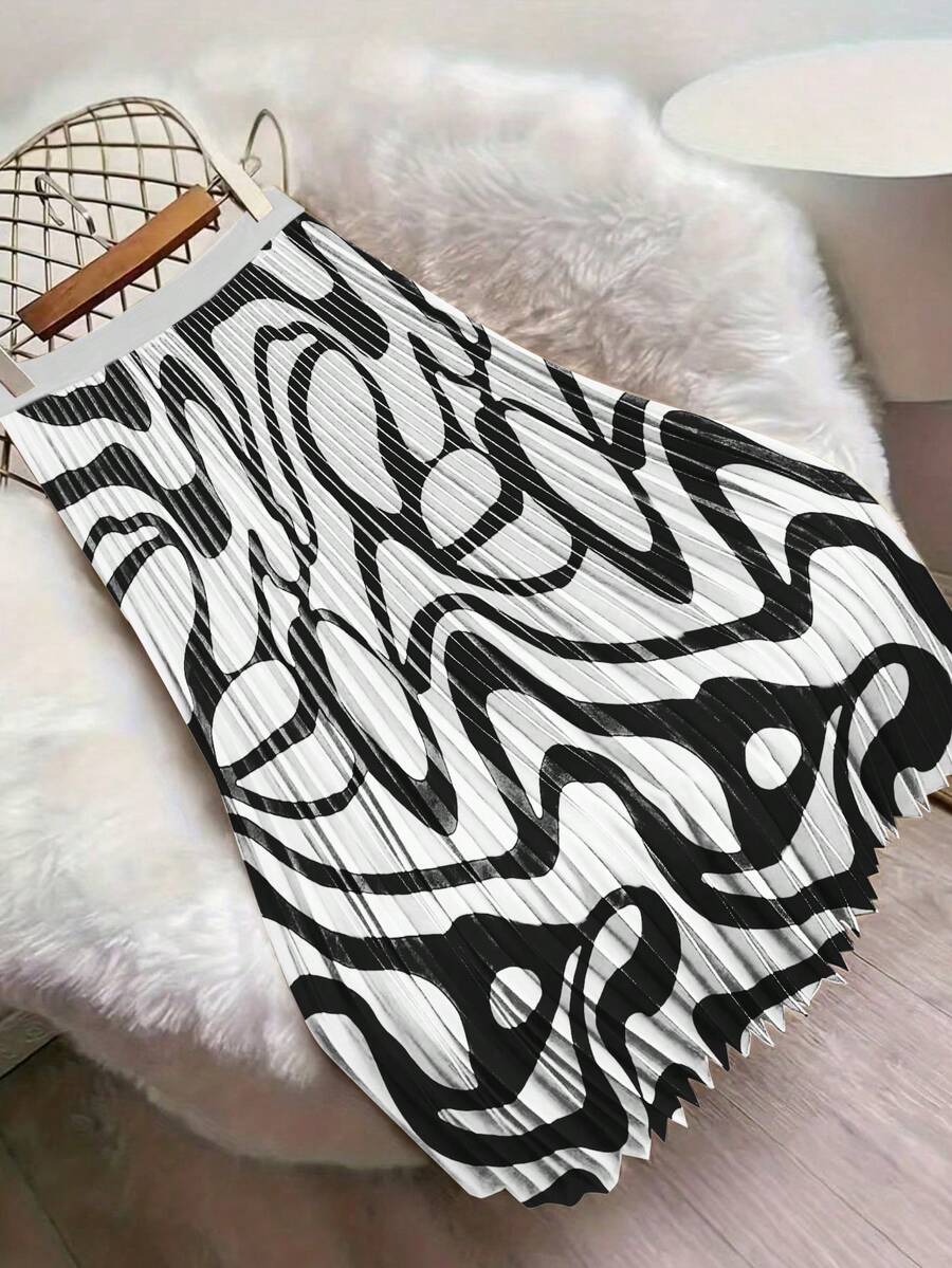 New Arrival Spring/Summer Black & White Contrast Pleated A-Line Skirt, Draping Slimming Design, Retro French Style, Versatile For Commute, Date, Daily Wear, Suitable For Multiple Occasions, Fashionable Women's Skirt For Elegant, Vacation, Party, Beach, Valentine's Day - Multicolor - View 1