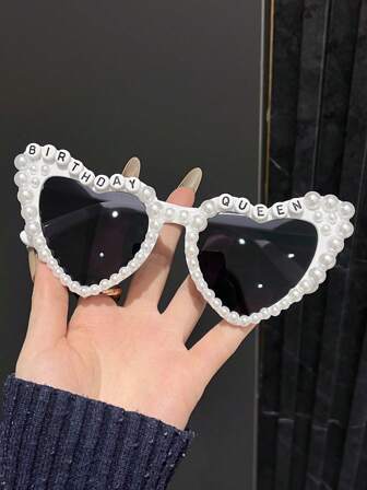 1 副女士新款珍珠镶嵌心形时尚眼镜，带有“生日女王”和其他字母镜框，极简主义生日派对设计，轻巧奢华手工镶嵌水钻，适合 30/40/50 岁生日派对装饰眼镜
