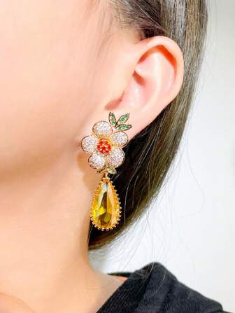 1 Pair Elegant Gold Plated Cubic Zirconia Flower Leaf Long Drop Yellow Water Drop Zirconia Crystal Dangle Earrings CZ Wedding Jewelry For Women Bridal Engagement Party Prom Pageant To Brides Bridesmaids Ladies Gift