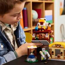 LEGO The Ghast Balloon Village Attack 21273 - 21273 - View 3