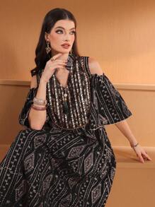 女士纯色贴花镂空优雅刺绣阿拉伯风格夏装（领口花卉带随机剪裁，可能不完美匹配） - 黑色 - 查看 2