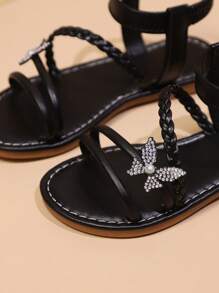 1 双加大码黑色幼儿/女孩珍珠和蝴蝶装饰 PU 编织弹力一脚蹬平底凉鞋，圆头防滑轻便可爱罗马风格适合 3-15 岁日常、派对、节日、休闲装，2025 年新品 - 黑色 - 查看 7