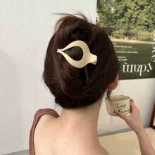 Elegant & Simple Alligator Hair Clip For Women, Suitable For Hairstyle Design At Back Of Head. Solid Color Cute, Elegant Party & Casual Street Style, Made Of ABS Plastic, Lovely For All Seasons