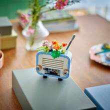 LEGO Creador 3 En 1 Tocadiscos Con Flores, 3 Opciones De Construcción, Tocadiscos, Radio O Micrófono 31172 - 31172 - Ver 8