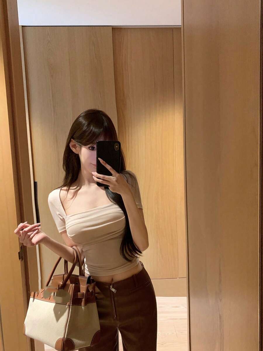 时尚别致修身加垫圆领长袖打底 T 恤 - 杏 - 查看 1