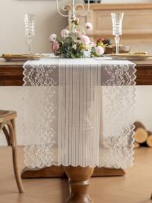 1pc Elegant Lace Table Runner, French Romantic Lace Hollow Decor Table Runner/Mat, Suitable For Home Table Decoration, Living Room, Dining Room, Wedding, Party, Holiday