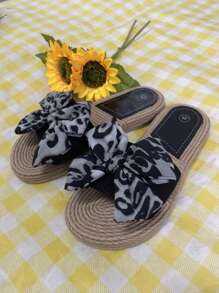 Women's Spring/Summer Indoor Slippers, New Flat Soft Bottom Fashion Beach Slippers, Non-Slip Low Heel Flat Sandals