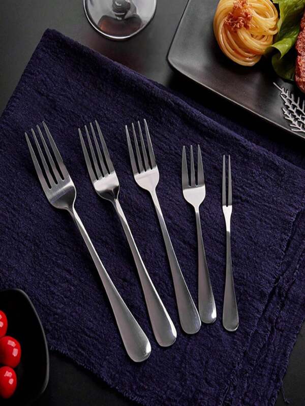 A Set Of Golden Knives, Forks And Spoons, Anti-Rust And Anti-Corrosion, Durable, A Must In The Kitchen, To Enhance The Style Of The Dining Table, Very Suitable For Restaurants, Hotels, Kitchens, Parties, Festival Supplies, Stainless Steel Tableware, Home Tableware,School Supplies