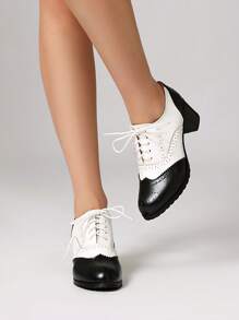 Chaussures à talons hauts Oxford colorées confortables faites à la main, chaussures à plateforme à lacets de style britannique à bout rond. Nouveauté printemps/automne pour femmes