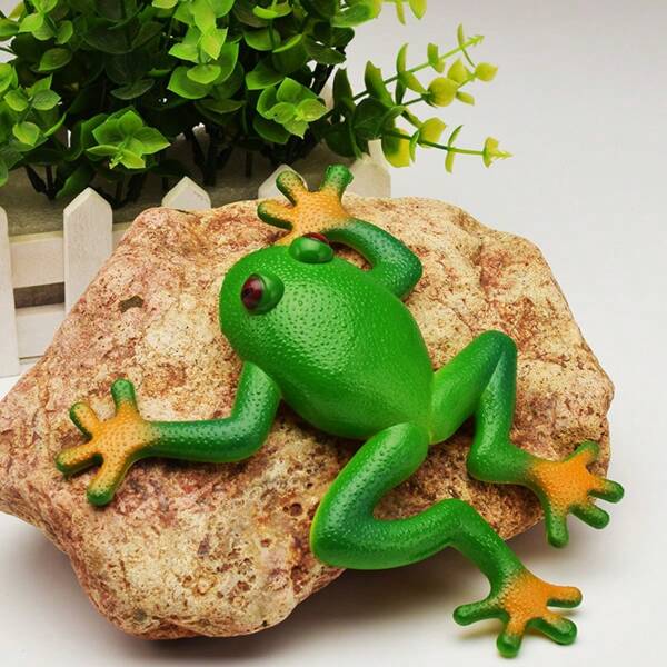 1pc Soft Textured Realistic Frog Figurine Ornament, Creative Novelty Frog Toy For Party Atmosphere, Back To School, Graduation Gift
