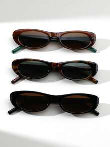 一副女士猫眼小框复古时尚百搭街头风眼镜，适合夏季海滩度假、户外活动和旅行。