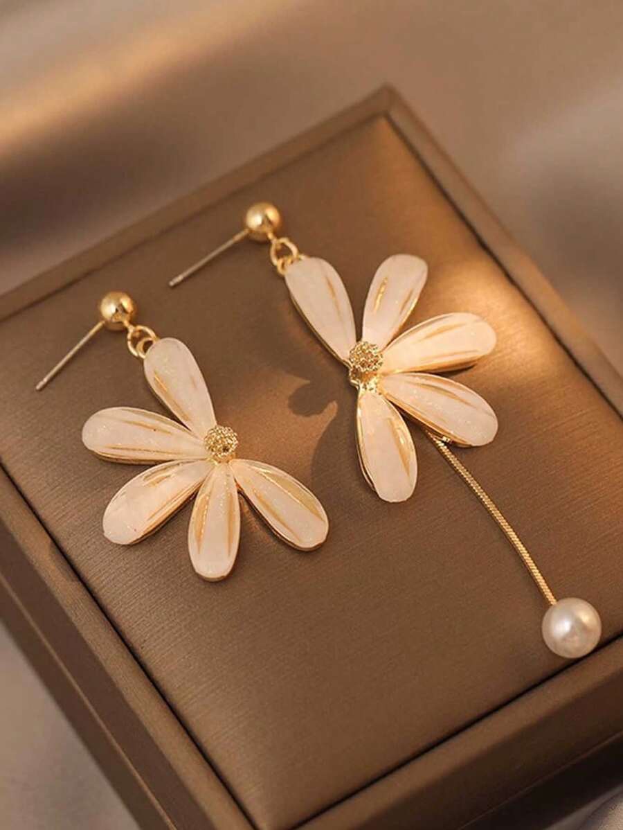 1 对时尚花朵吊坠不对称耳环，带流苏和人造珍珠细节，甜美夸张的设计，是情人节、妈妈、母亲、母亲节、礼物的理想生日礼物 - 白色 - 查看 1