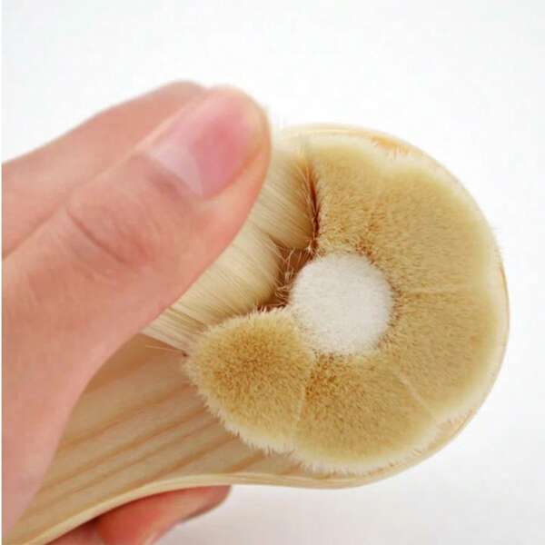 1 pieza Cepillo de lavado facial con mango de madera, cepillo de limpieza manual, cerdas suaves para eliminar los puntos negros, eliminar el maquillaje y limpiar los poros, fácil de llevar, regalo de viaje esencial