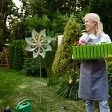 1 Piece Elegant Metal Flower Power Wind Spinner - Durable Outdoor Wind Sculpture With Safety Garden Stakes, Patio And Deck Decor Easy To Install, Large Wind Spinner