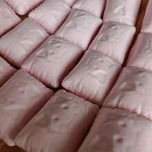 柔软减压小猫枕头玩具，创意慢回弹减压小礼物，适合送给朋友和家人 - 彩色 - 查看 10