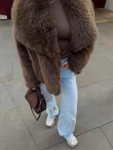 LEILEIBEI Autumn/Winter New Thickened Faux Fox Fur Collar Faux Fur Short Coat, Youthful Elegant Mid-Length Fur Effect Outerwear