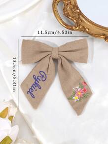 1 pieza Pinza de pelo con lazo bordado personalizado para niñas, lazos de pelo bordados con nombre personalizado, pinza de pelo con lazo de flor bordado, adecuado para decoración diaria del cabello, regalo para niñas, multifuncional, ornamental, grabado, letra, elegante, lindo, colorido, kawaii, adorable, casual, único, personalizado, regalos para bebés, lindos, familia, amigos, hija, hijo, ella, para el Día del Niño, vacaciones de primavera