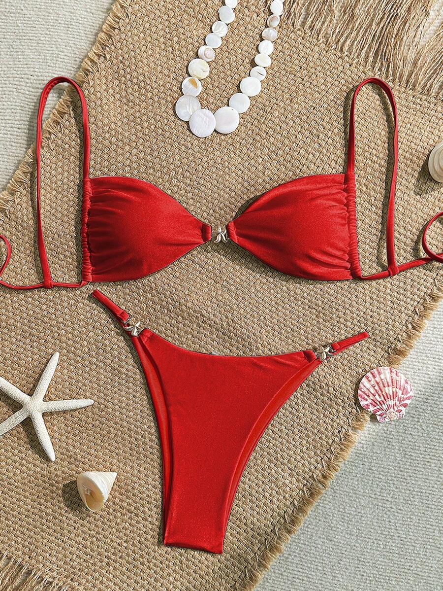 女士性感比基尼两件套，配有亮面配饰和特殊面料 - 紅色 - 查看 1