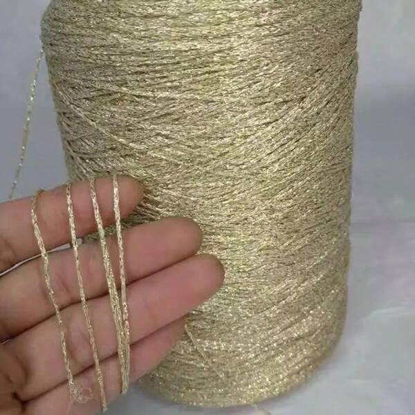 50g/Ovillo Hilo metálico con brillos, de algodón y lana en una amplia gama de colores, incluidos oro y plata, para tejer y hacer manualidades. Envío gratis.