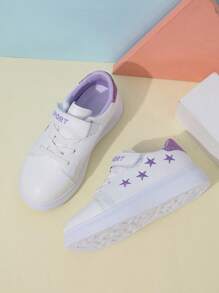 1 par de zapatillas casuales para niños, con diseño bordado y decoraciones en forma de estrella, de material de PU, apropiadas para actividades al aire libre y uso en todas las estaciones