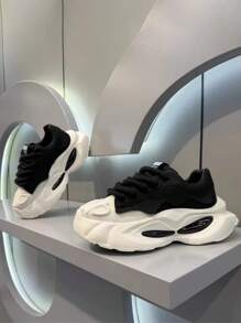 Zapatillas de elevación casual para exteriores con suela gruesa, transpirables y ligeras, de estilo elegante y moderno para hombres