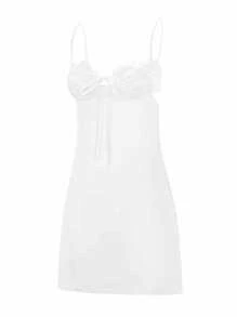 Robe d'été femme nouvelle sans manches, style de rue et de fille chaude, dos nu, sexy avec un patchwork de dentelle, laçage, coupe ajustée et fines bretelles. Convient pour la plage et les vacances.