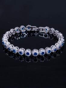 1 pieza Delicada pulsera de tenis plateada con CZ para mujeres, con circonita cúbica ovalada de color azul, rojo y blanco. Accesorios de joyería de fantasía para bodas, compromisos, banquetes, fiestas, bailes de graduación para novias, damas de honor, señoras, novias, esposas, madres. Regalo de joyería elegante para aniversario.