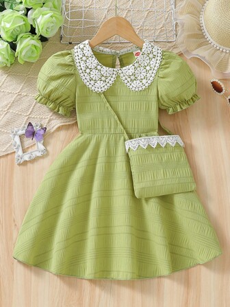 年轻女孩休闲荷叶边领泡泡袖连衣裙+配套简约百搭包包套装