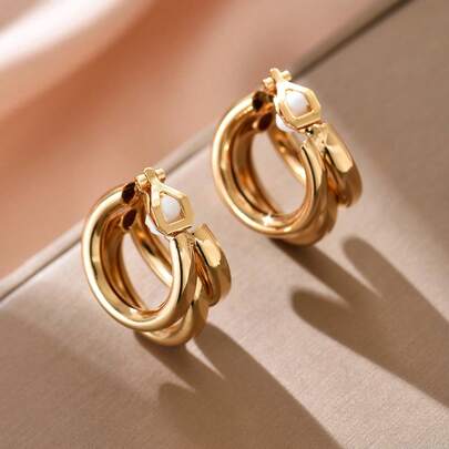 1 对时尚简约多层 C 形耳环，夹式设计适合女性日常佩戴