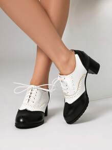 Chaussures à talons hauts Oxford colorées confortables faites à la main, chaussures à plateforme à lacets de style britannique à bout rond. Nouveauté printemps/automne pour femmes