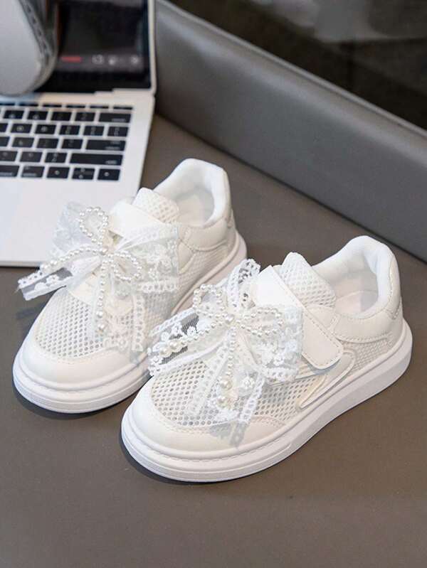 1 par de zapatillas deportivas blancas informales para niñas, nuevos zapatos deportivos blancos de princesa con diseño calado y transpirable para el verano