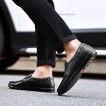 2025 男士纯色裂纹牛皮乐福鞋 - 耐用橡胶底休闲正装鞋，适合办公室