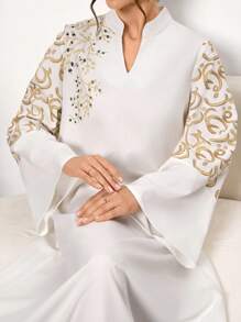 فستان كاجوال نسائي طويل الأكمام مطبوع، محتشم - أبيض - مشاهدة 1