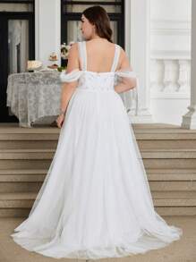 UNITHORSE Polyester Plus Size Women Material Sleeveless V-Neck Dress With Pearl Beading And Mesh Patchwork, White Wedding Dresses,Bride - White - View 3