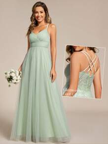 优雅蕾丝拼接吊带伴娘礼服，适合婚礼、度假、生日、毕业典礼及其他场合。