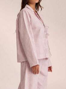 Conjunto de pijama de talla grande para mujer con camisa de manga larga con botones y atar y pantalón largo color lila - Lila Púrpura - Ver 4