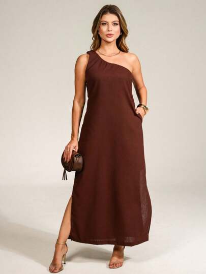Vestido de Linho com Detalhe Assimétrico Bolsos Fenda Lateral