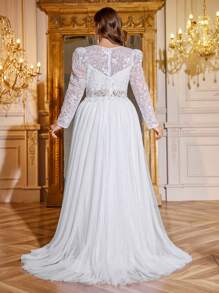 Suknia ślubna UNITHORSE Plus Size z kołnierzykiem w serduszko, długim rękawem, haftowaną perłą, koronką, kontrastową siateczką, w kolorze białym, idealna na imprezę dla panny młodej - Biały - Zobacz 2