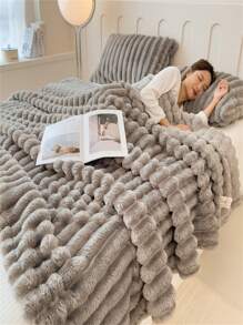 1pc Solid Stripe Soft & Warm Flannel Blanket, Multi-Functional Throw Blanket Suitable For Bed, Sofa, Travel, Office, Bedroom Decor, Home Decor, All Seasons Use, Perfect Gift For Halloween, Friends And Family