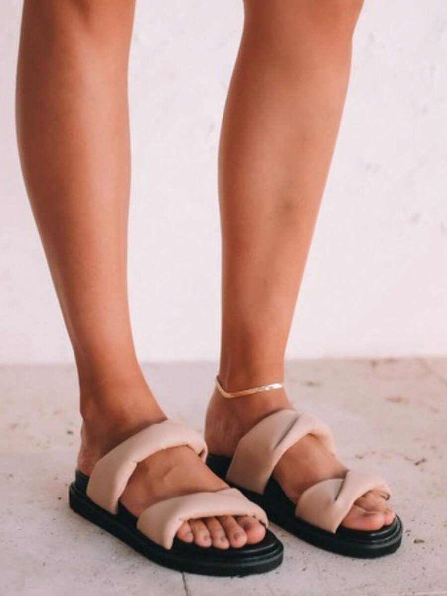 Rhett Women's Vegan Leather Flats Fashionable Twisted Straps Thick Sole Summer Vacation Flat Shoes