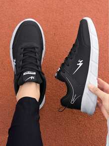 2025 Spring/Autumn New Men's Breathable Mesh Sports Shoes, Soft Sole Non-Slip Running Shoes, Ultra-Light Casual Lace-Up Student Black Running Sneakers - Black and White - View 4