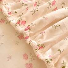1pc 100% Cotton Ditsy Floral Fitted Sheet (Pillow Case Not Included), Suitable For All Seasons, Soft & Comfortable