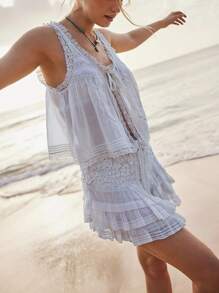 Women Lace Trim Vest Tank Tops Y2K Fairy Sleeveless Tie Button Front Sheer Mesh Crop Tops Summer Going Out Tops Cute Loose Fit Cami Shirt  Aesthetic Clothes - trắng - Xem 4