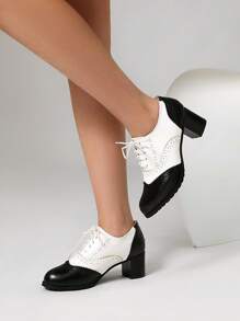 Chaussures à talons hauts Oxford colorées confortables faites à la main, chaussures à plateforme à lacets de style britannique à bout rond. Nouveauté printemps/automne pour femmes