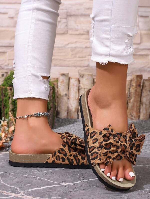 Super Light & Thick Flat Soft Bottom Soft Plush Leopard Print Beach, Outdoor, Home Increased Height Slippers