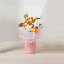 1 set DIY de bouquet floral tissé, comprenant tissu et fleurs tissées, vase en plastique, papier cadeau, 5 pièces de fleurs tissées. Convient comme cadeau pour la mère, les amis, l'anniversaire, la fête des mères, la Saint-Valentin, la décoration de la maison
