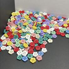 30pcs Cute Cartoon Colorful Plastic Sunflower Buttons, Adorable For Children's Clothing, DIY Crafts, Scrapbooking, Kids' Art Projects