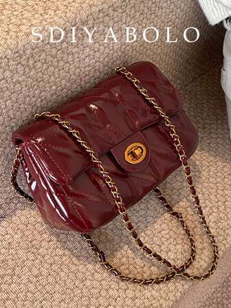 Fashion Classic Joker Solid Color PuWaterproof Fabric, Diamond Lattice SplicingDesign Chain Square Bag, Twist Lock OpeningAnd Closing Design, Burgundy Bag Ls Suitable For Traveling And Shopping, Commuting ToWork, And Attending Parties, Fashionable Burgundy Bag