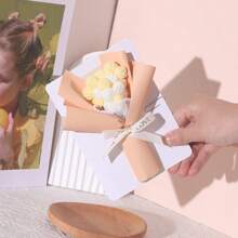 创意3D贺卡、迷你手工花束贺卡、可折叠卡片包，适合任何场合：母亲节、教师节、感恩节、情人节、手工礼品、生日、周年纪念、友谊、祝贺、朋友、节日以及一年中的任何时候。这是送给爱人的完美礼物，一定会给收礼人带来无限欢乐。返校季，学校用品